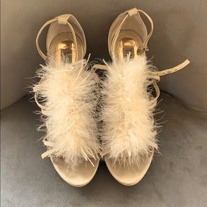 Cream Badgley Mischka Heels